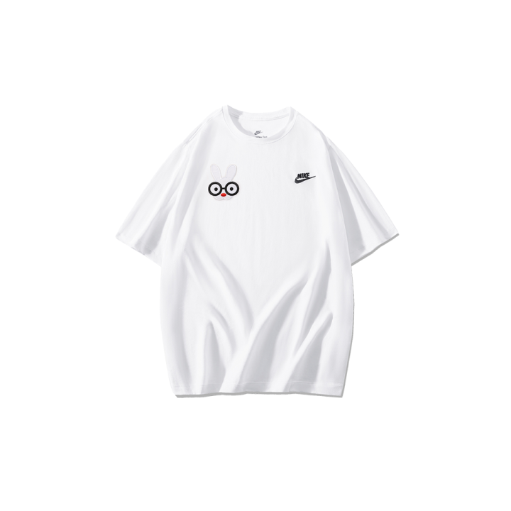 Nike Nike T Shirts Men's White Crew Neck Moderate Straight Fit