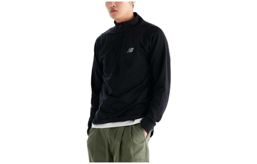 New Balance New Balance Sweatshirts Men's Black Turtleneck Moderate Regular
