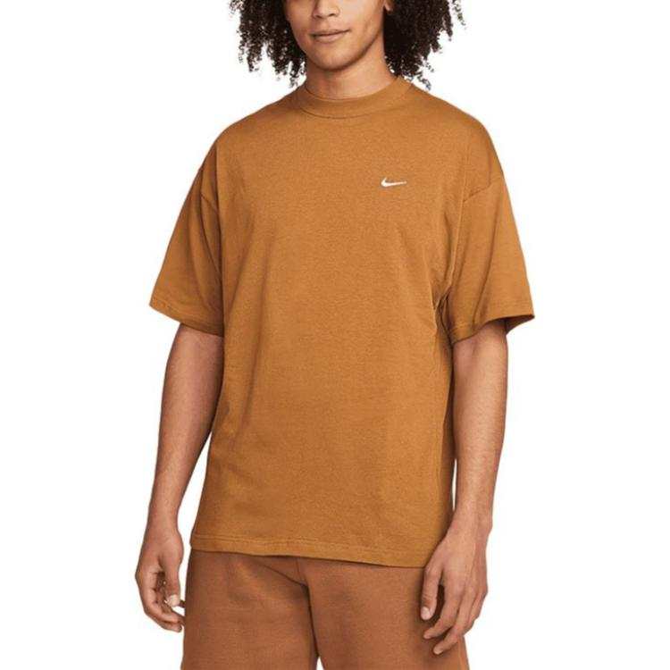 Nike Nike T Shirts Men's Dark Brown Crew Neck Moderate Straight Fit
