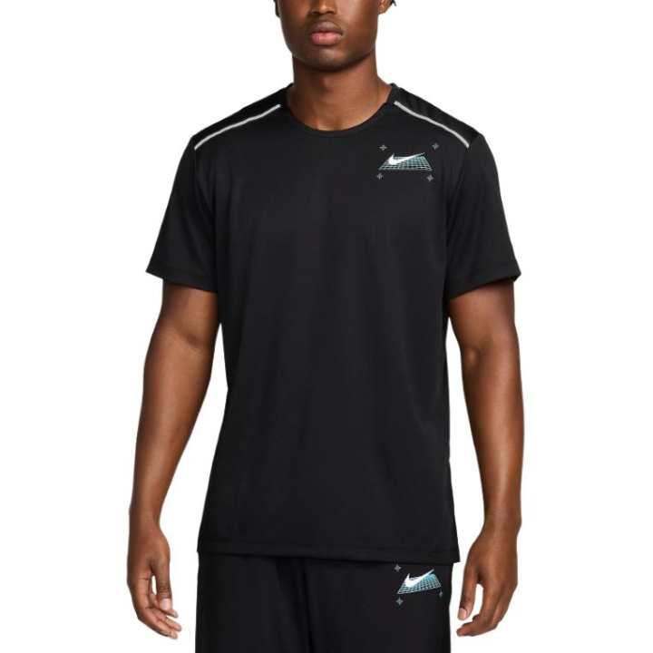 Nike Nike MILER T Shirts Men's Black Crew Neck Moderate Straight Fit