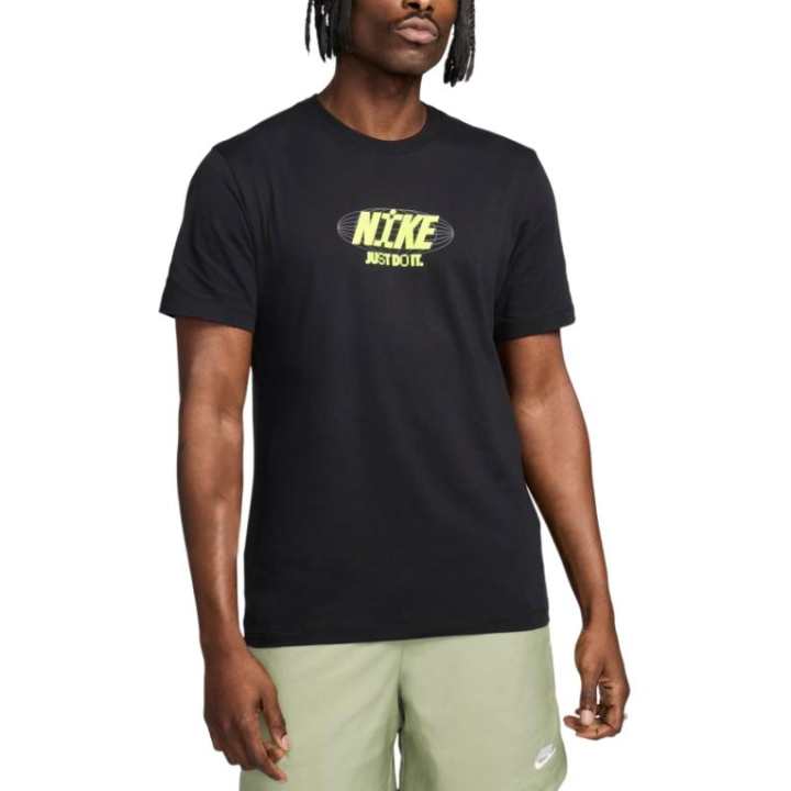 Nike Nike T Shirts Men's Black Crew Neck Moderate Straight Fit