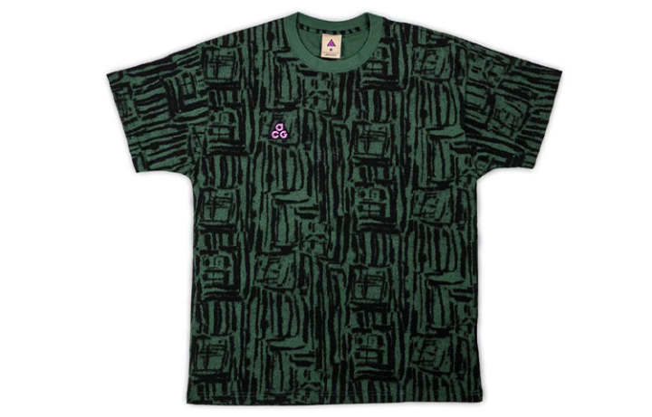 Nike Nike T Shirts Men's Fir Green Crew Neck Moderate Straight Fit