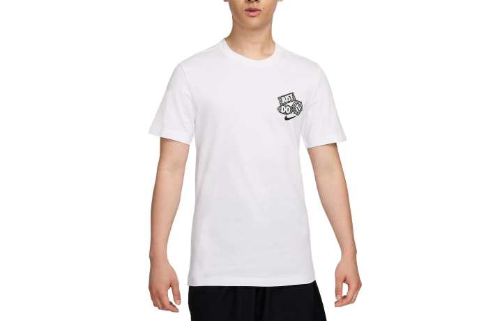 Nike Nike T Shirts Men's White Crew Neck Moderate Straight Fit