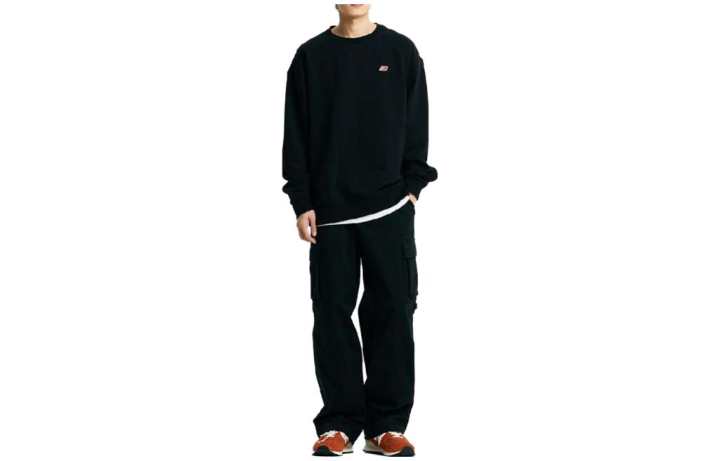 New Balance New Balance Sweatshirts Unisex Black Crew Neck Moderate Regular