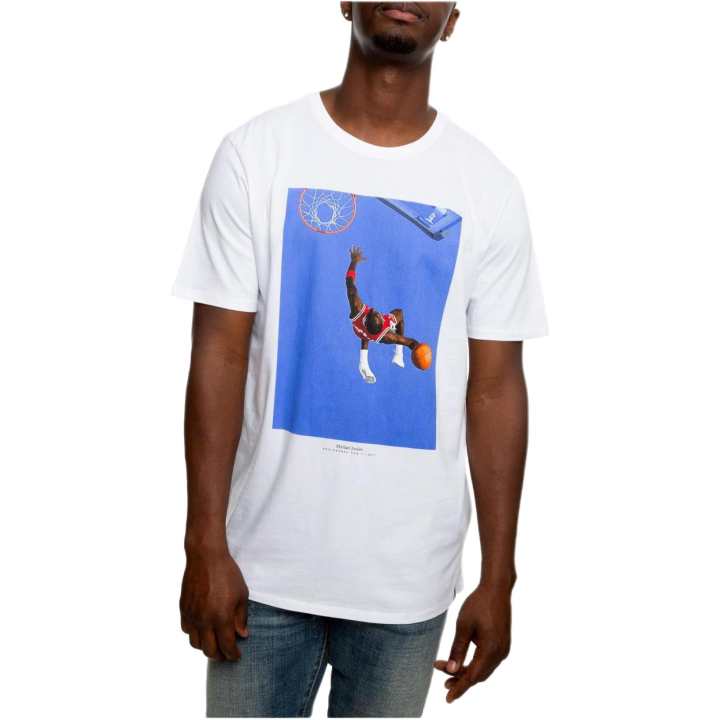 Jordan Jordan T Shirts Men's White Crew Neck Moderate Straight Fit