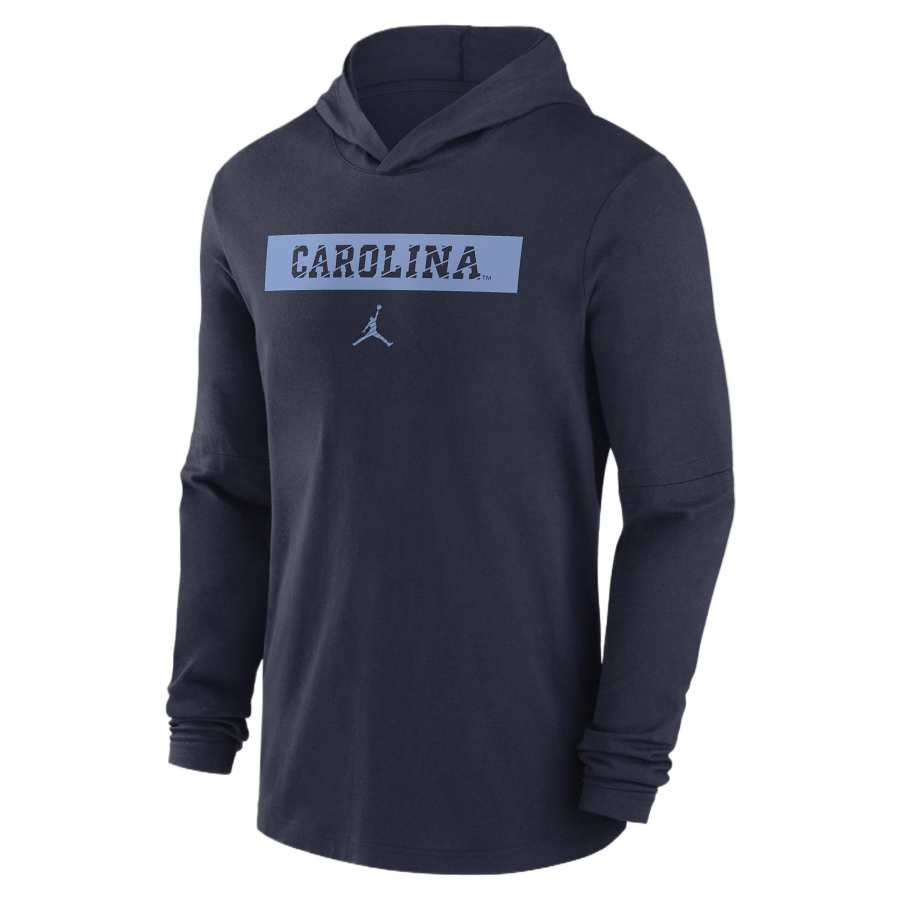 Nike Jordan North Carolina Tar Heels Sideline Men's Nike Dri FIT College Long Sleeve Hooded Top
