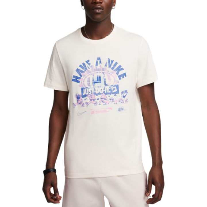 Nike Nike T Shirts Men's White Crew Neck Moderate Straight Fit