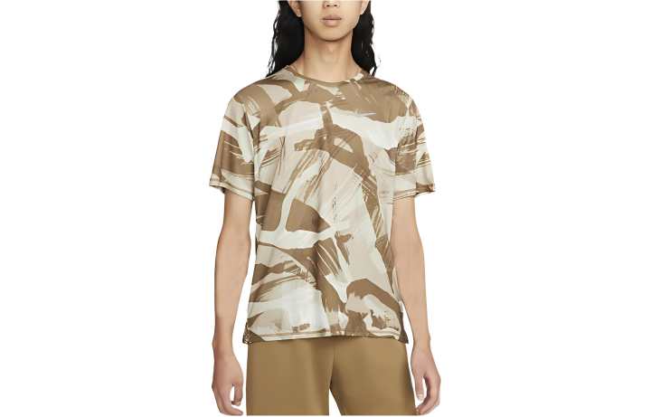 Nike Nike T Shirts Men's Khaki Crew Neck Moderate Straight Fit
