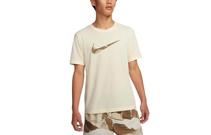 Nike Nike T Shirts Men's Ecru Crew Neck Moderate Straight Fit