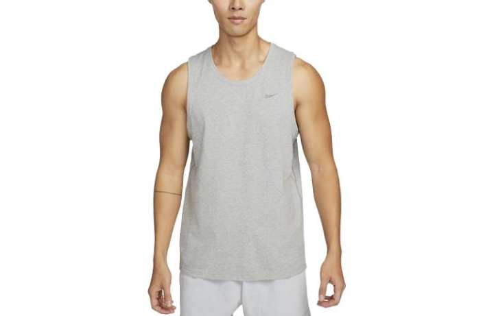 Nike Nike Primary Men's Dri-FIT Versatile Tank