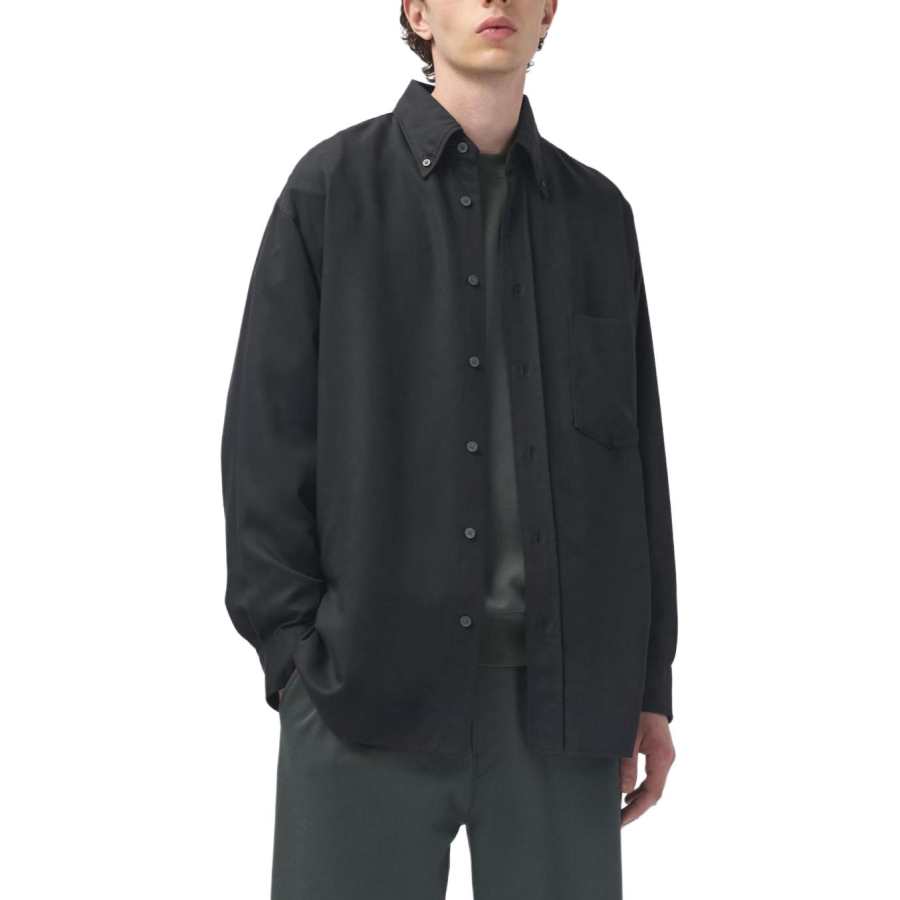 UNIQLO Shirts Unisex Black Lapel Moderate Shirt