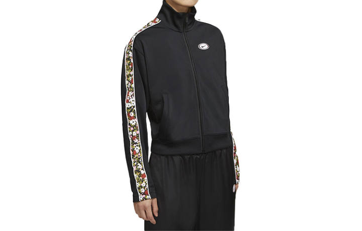 Nike Nike Jackets Women's Black Stand Collar Moderate Other