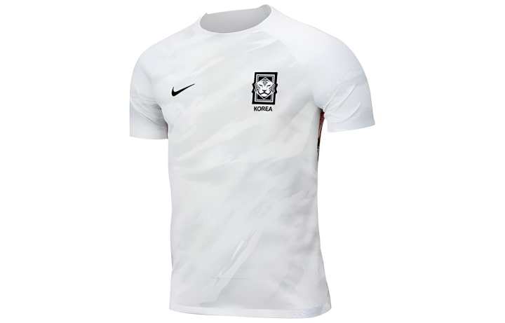Nike Nike T Shirts Unisex White Crew Neck Moderate Straight Fit