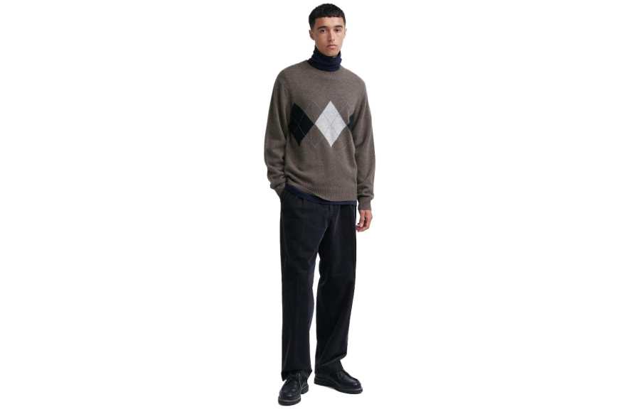 UNIQLO Sweaters Unisex Umber Crew Neck Moderate Other