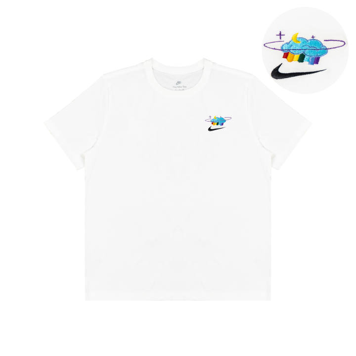 Nike Nike T Shirts Unisex White Crew Neck Moderate Straight Fit