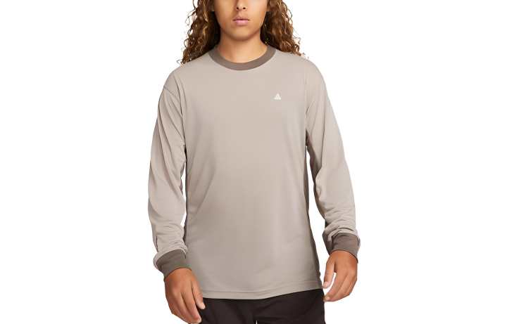 Nike Nike T Shirts Men's Ironstone Crew Neck Moderate Straight Fit