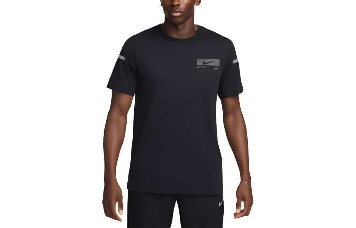 Nike Nike T Shirts Men's Black Crew Neck Moderate Straight Fit