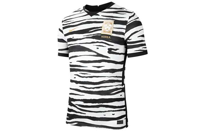 Nike Nike T Shirts Men's Crew Neck Moderate Straight Fit