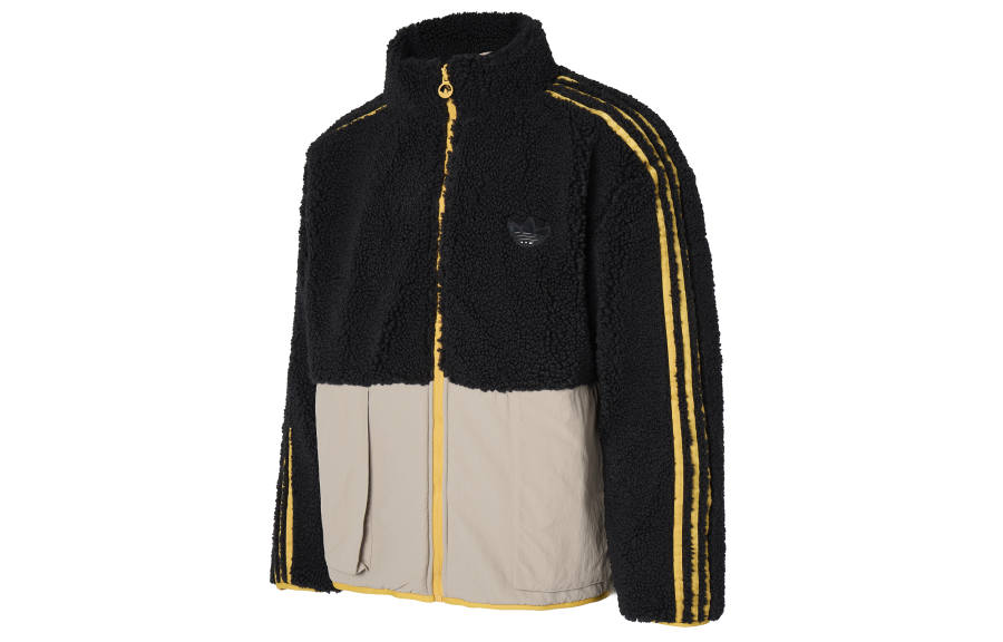 Adidas Originals Trefoil Collection Outfit