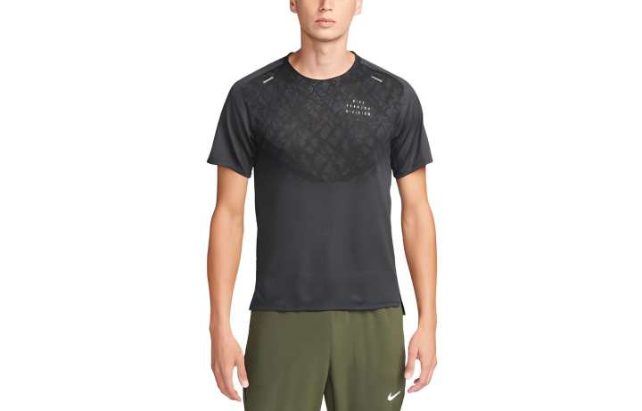 Nike Nike T Shirts Men's Black Crew Neck Moderate Straight Fit