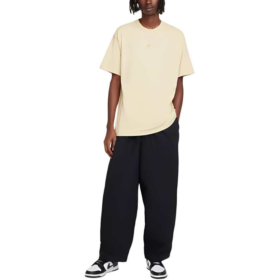 Nike Nike SportswearMax90 Premium Essentials T Shirt Men's Team Gold