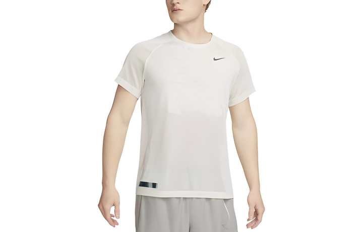 Nike Nike T Shirts Men's Apricot Crew Neck Moderate Straight Fit