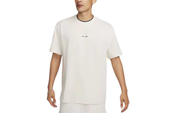 Nike Nike T Shirts Men's Ivory Crew Neck Moderate Straight Fit