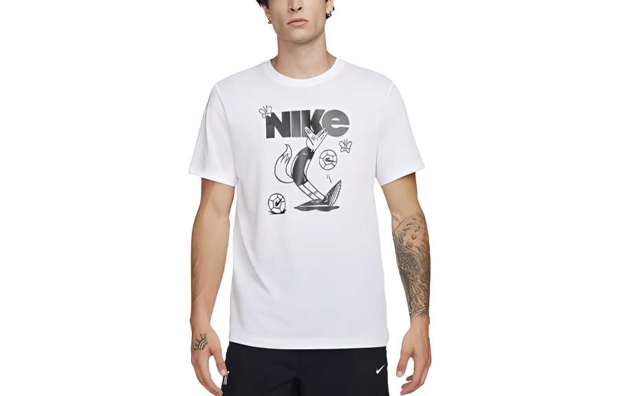 Nike Nike T Shirts Men's White Crew Neck Moderate Straight Fit