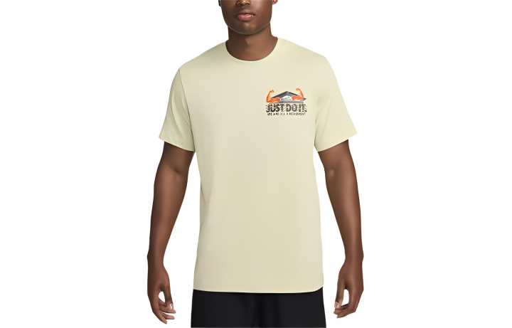 Nike Nike T Shirts Men's Olive Halo Crew Neck Moderate Straight Fit