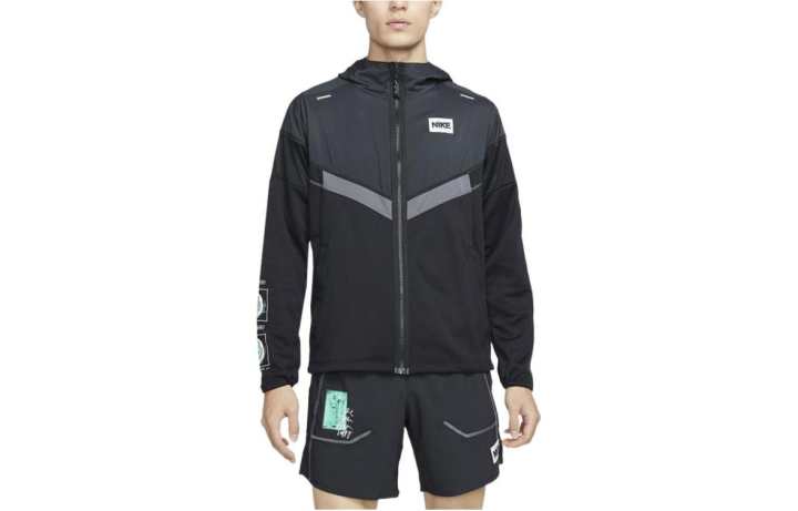 Nike Nike Jackets Men's Black Hooded Moderate Straight Fit