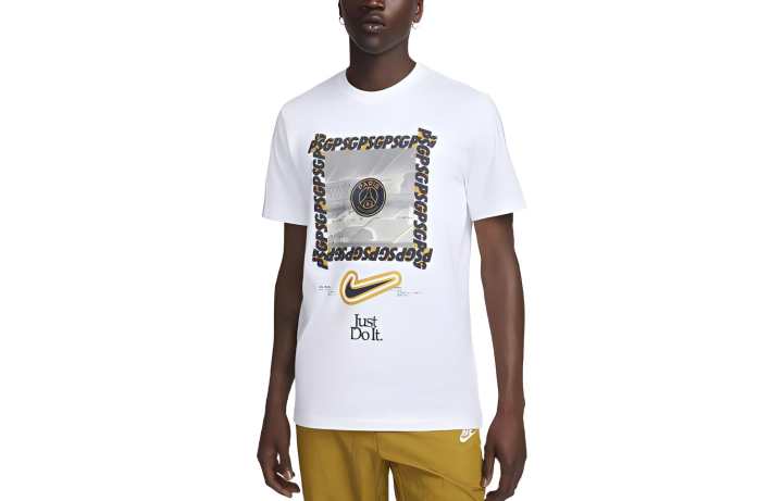 Nike Nike T Shirts Men's White Crew Neck Moderate Straight Fit