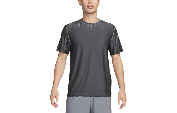 Nike Nike T Shirts Men's Black Crew Neck Moderate Straight Fit