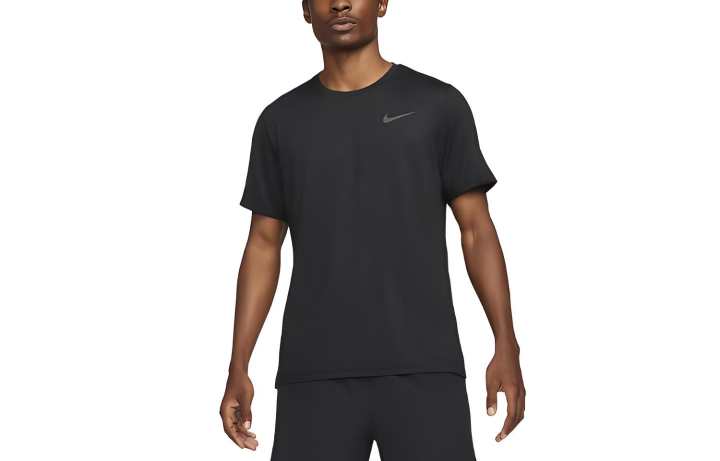Nike Nike T Shirts Men's Black Crew Neck Moderate Straight Fit
