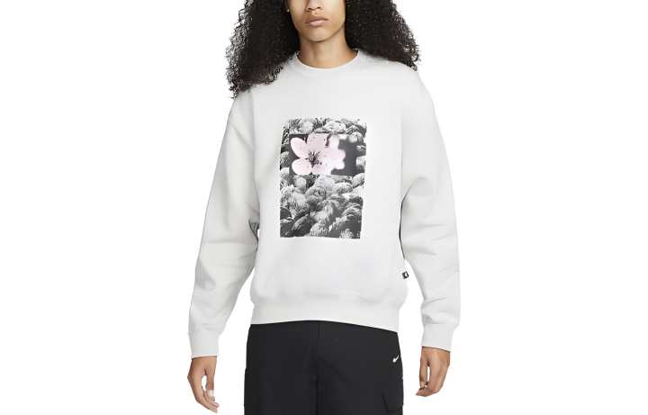 Nike Nike Sweatshirts Men's White Crew Neck Moderate Regular