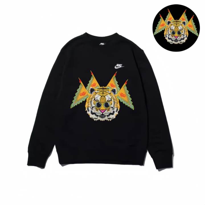 Nike Nike Sweatshirts Unisex Black Crew Neck Moderate Regular