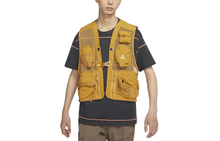 Nike Nike ACG Buttles Vest Yellow