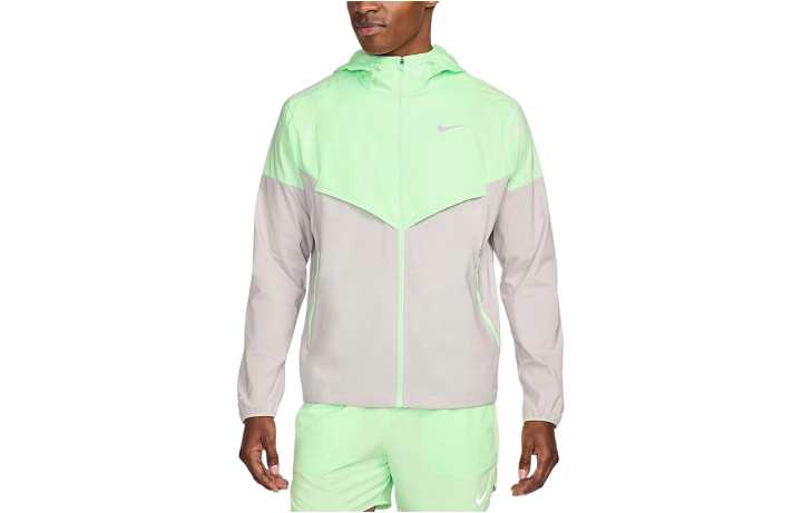 Nike Nike Packable Windrunner water-repellent jacket