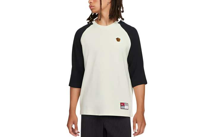 Nike Nike T Shirts Unisex Coconut Milk Crew Neck Moderate Straight Fit