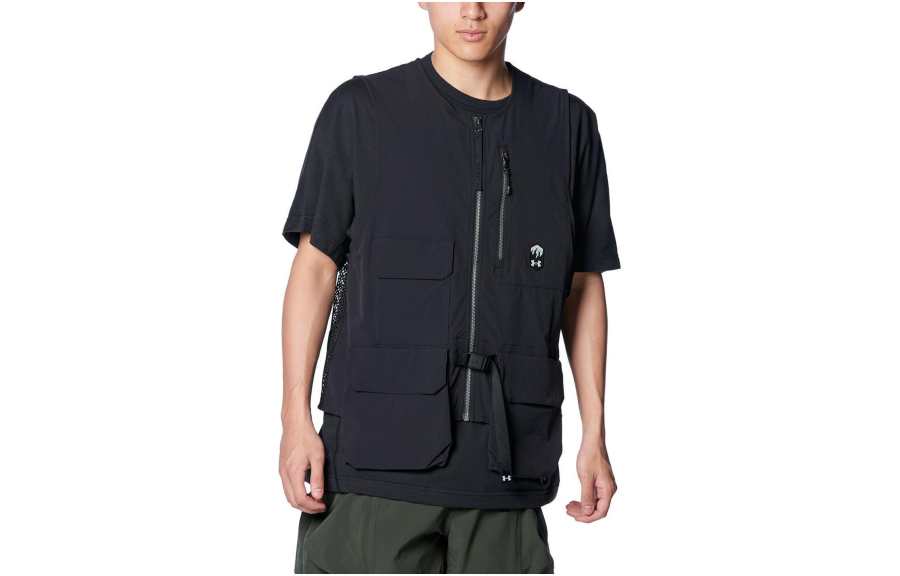 Under Armour Vests Unisex Black Crew Neck Moderate Workwear