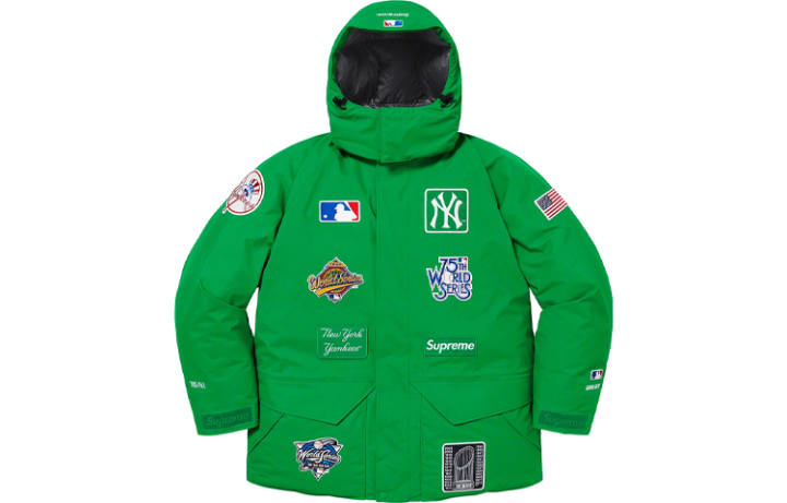 Supreme Supreme New York Yankees GORE TEX 700 Fill Down Jacket