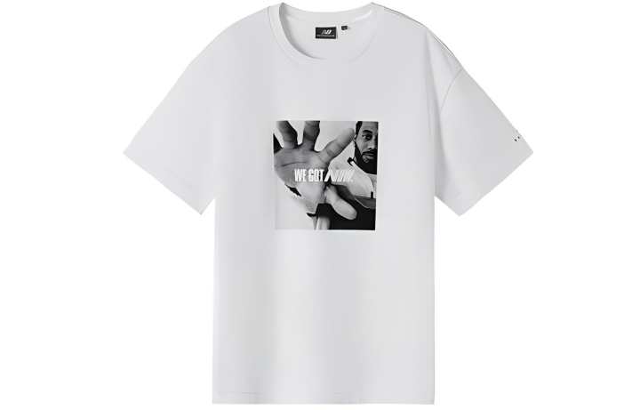 New Balance New Balance T Shirts Men's White Crew Neck Moderate Straight Fit