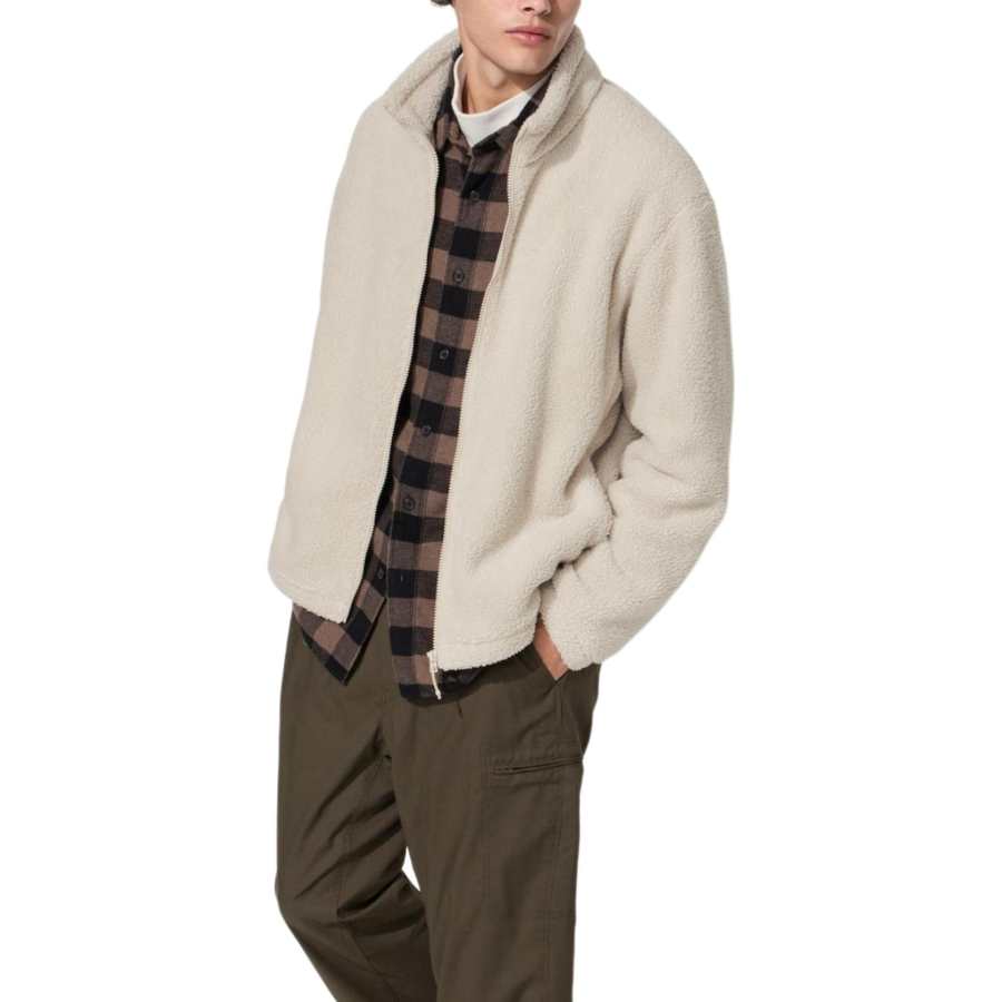 UNIQLO Velvet feel Coat Unisex Light Beige
