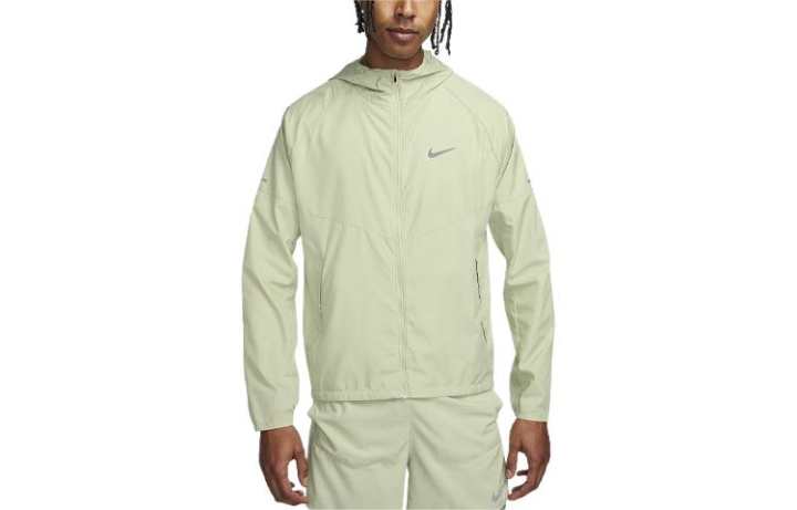 Nike Nike Miler Jackets & Coats Men's Olive Oil