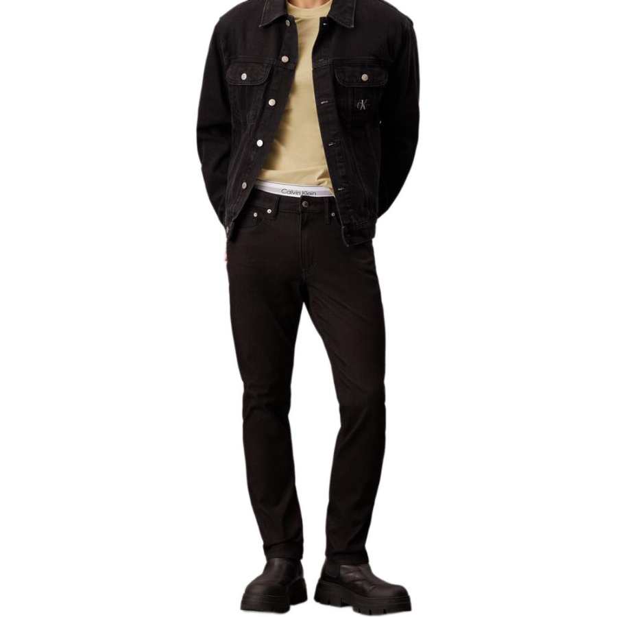 Calvin Klein Jeans Men's Black Moderate Slim Fit Pants
