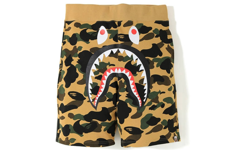 A BATHING APE A BATHING APE 1st Camo Sweat Shorts