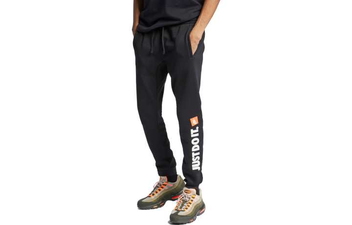 Nike Nike Casual Pants Men's Black Moderate Cuffed Pants