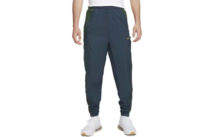 Nike Nike Casual Pants Men's Blue Moderate Cuffed Pants