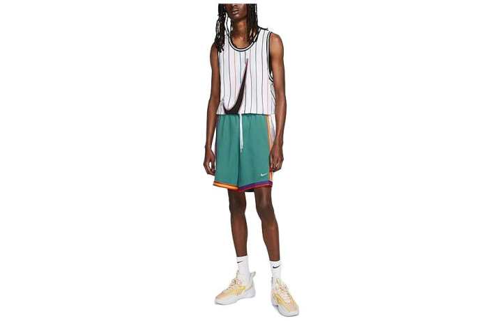 Nike Nike Casual Shorts Men's Green Moderate