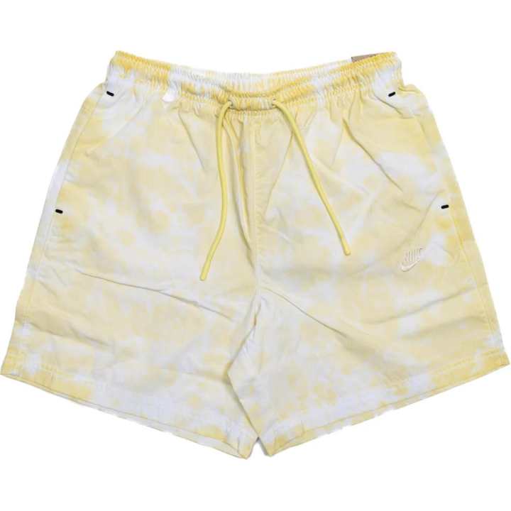Nike Nike SPORTSWEAR TECH PACK Casual Shorts Men's Lemon Chiffon Moderate