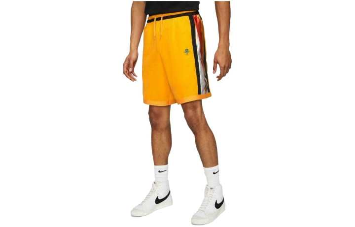 Nike Nike Casual Shorts Men's Yellow